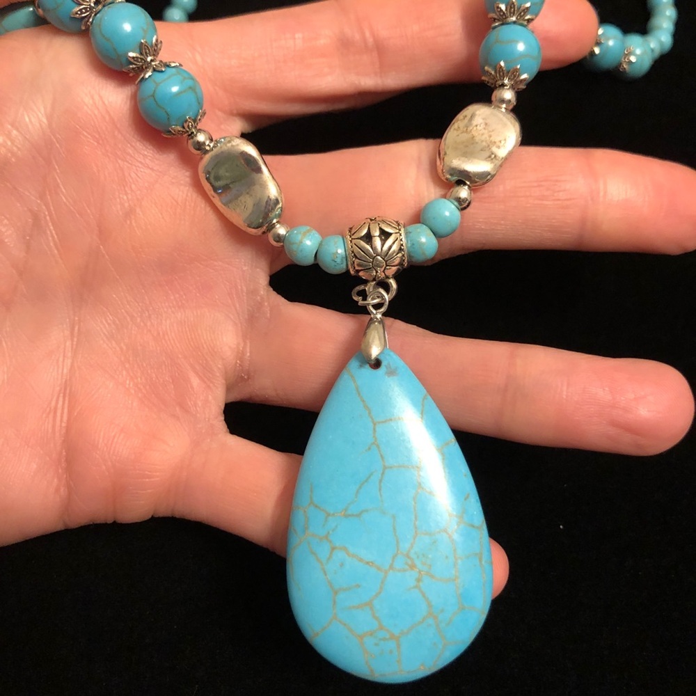 Faux Turquoise and Silver Tone Beaded Necklace